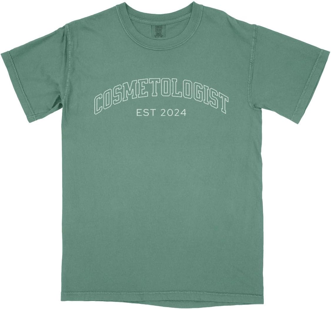 2024 Cosmetologist Comfort Colors Short Sleeve Tee Unisex - Light Green