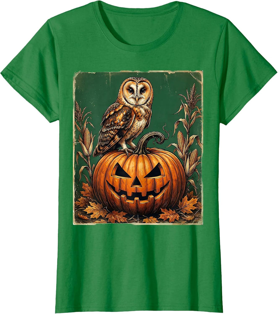 Women's Owl on Glowing Pumpkin Halloween Illustration T-Shirt - Kelly Green