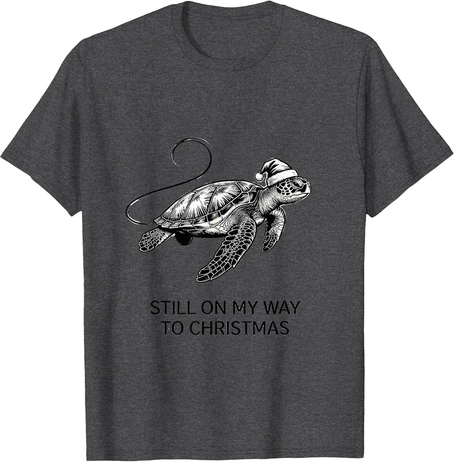 Men's Still On My Way To Christmas Whimsical Sea Turtle Holiday T-Shirt - Dark Heather Grey