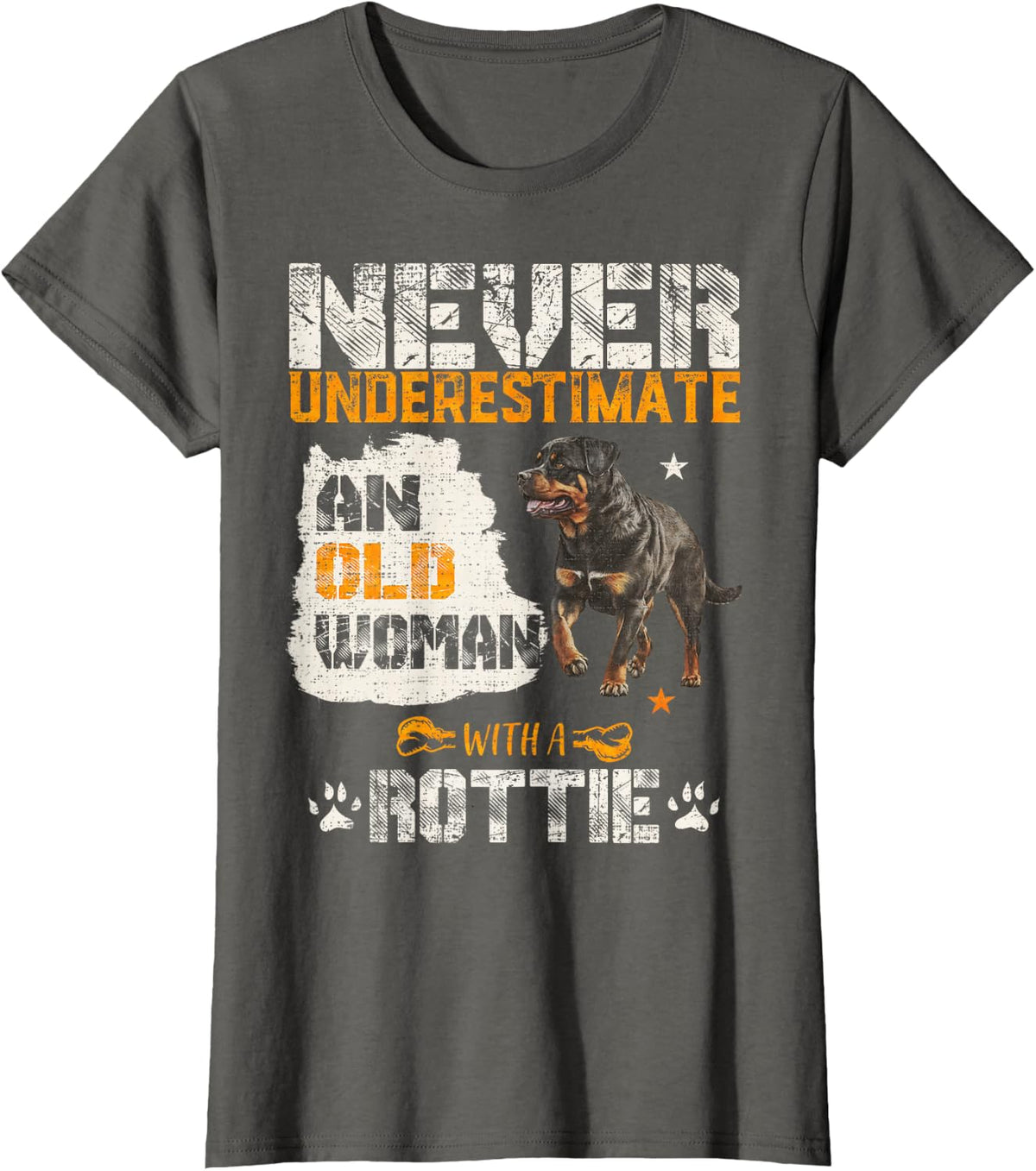 Never Underestimate An Old Woman With A Rottweiler Dog Lover T-Shirt - Asphalt Grey